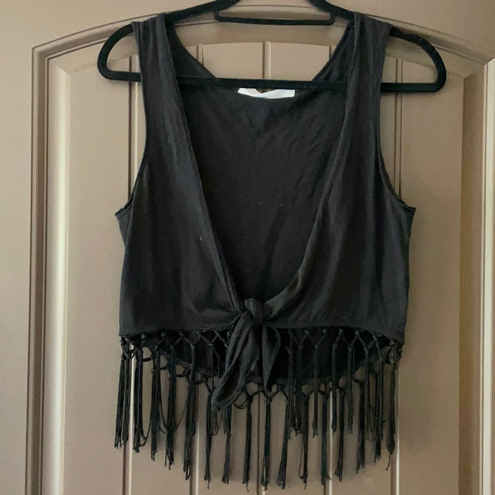 💫CLOSING SALE💫LF Emma and Sam fringe vest